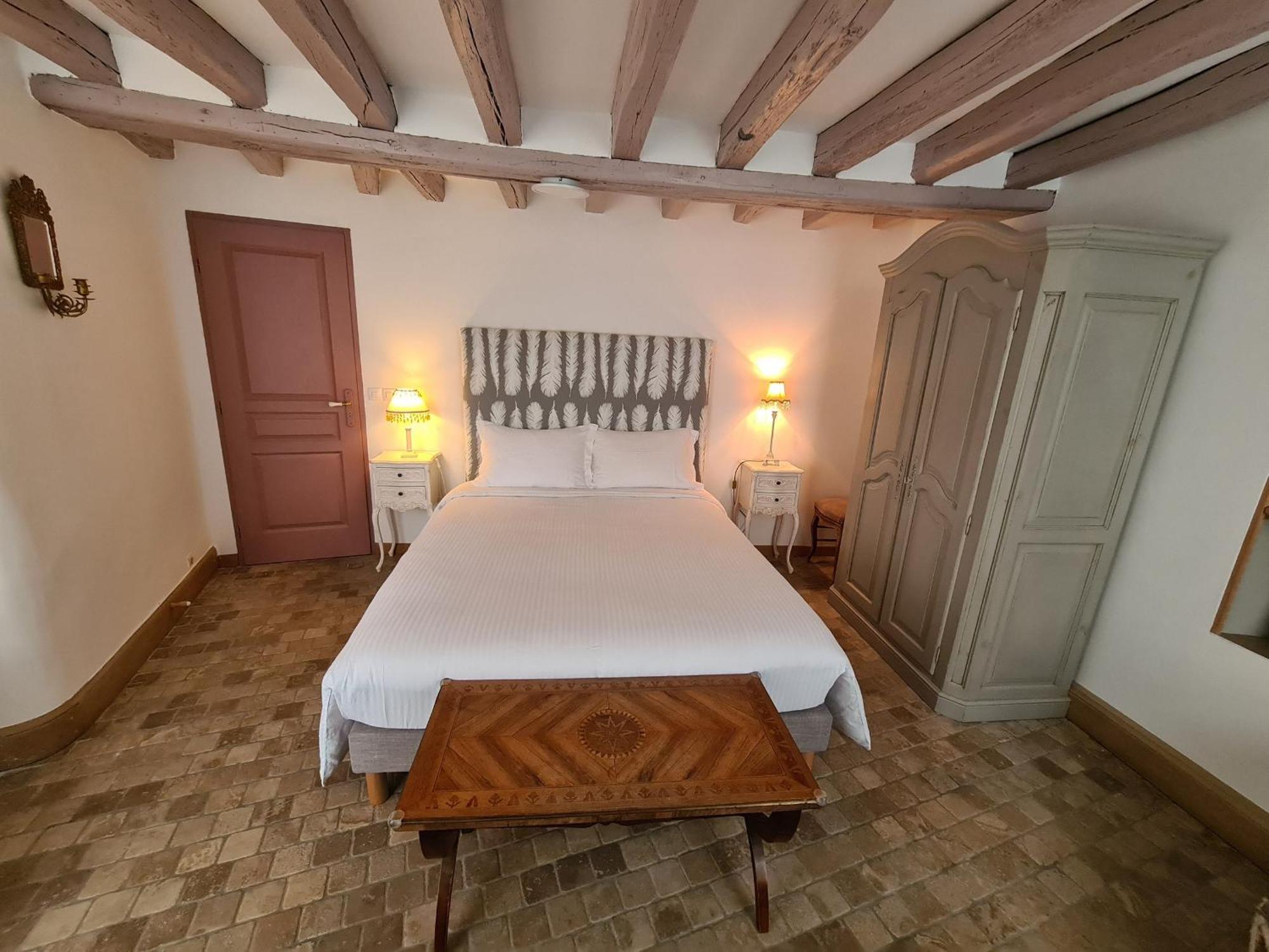 Chambre Quadruple Avec Piscine Au Bord De La Loire - Fr-1-590-474 Bed & Breakfast Ousson-sur-Loire ภายนอก รูปภาพ