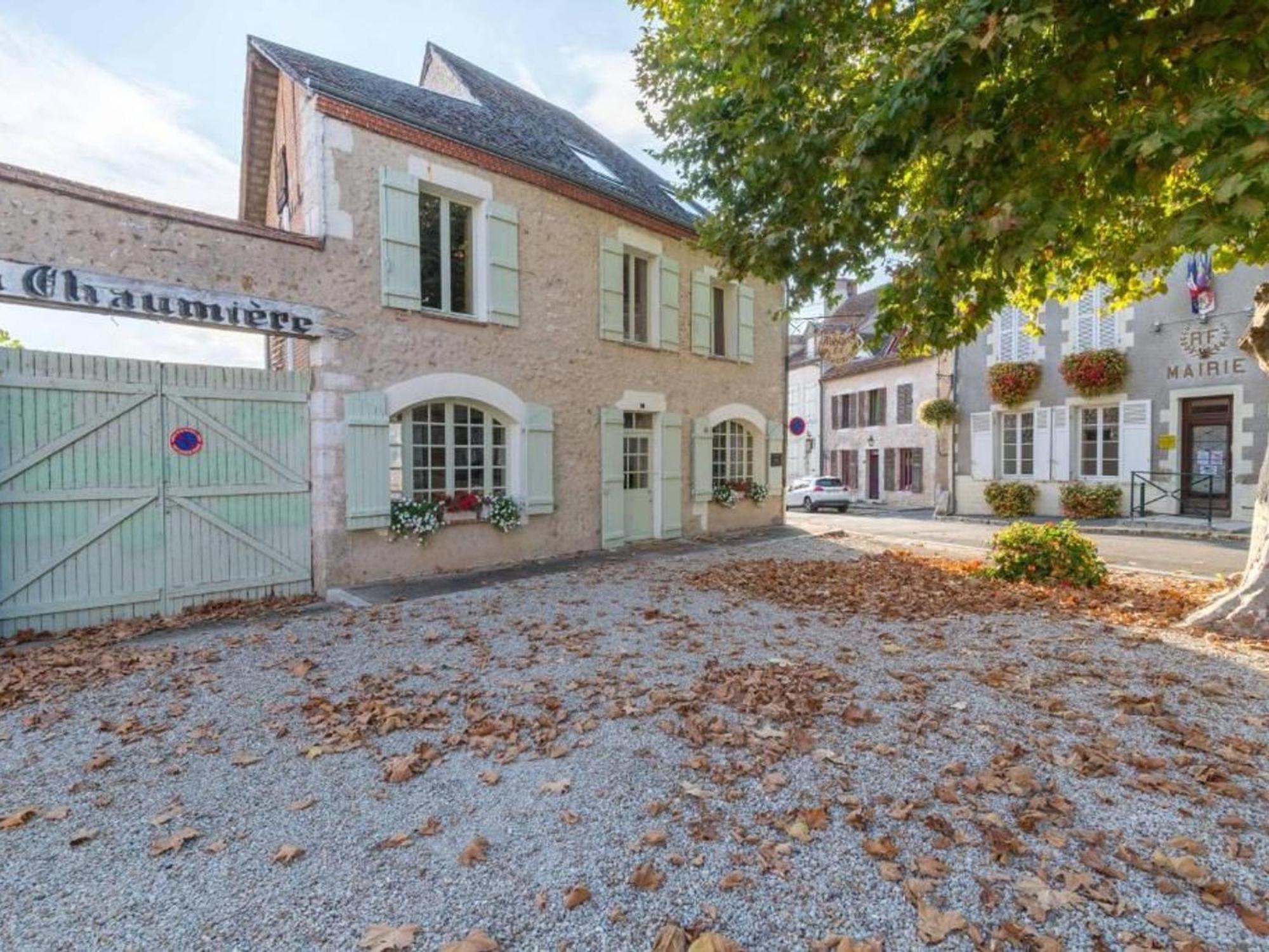 Chambre Quadruple Avec Piscine Au Bord De La Loire - Fr-1-590-474 Bed & Breakfast Ousson-sur-Loire ภายนอก รูปภาพ